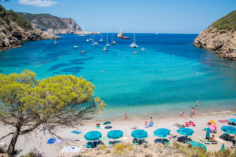 ibiza_beaches_benirras