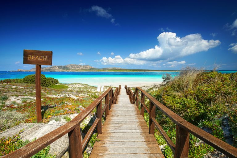 Amazing,Beach,La,Pelosa,Stintino,,Sardinia,Island,,Sunny,Spring,Day